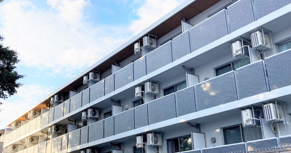 マンション管理の現場写真(自主管理と委託管理の比較解説用)
